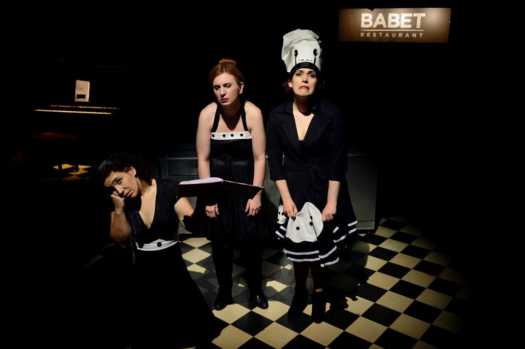 Babet-cuina-a-tres-veus-versus-teatre