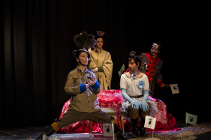 la-gran-duquessa-de-gerlostein-teatre-gaudi-barcelona-escena